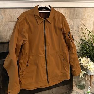 Like new mountain hardware jacket XL